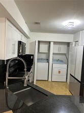 5403 SW 126th Ter in Miramar, FL - Foto de edificio - Building Photo