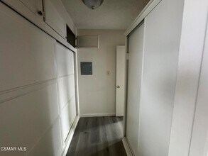 13507 Victory Blvd, Unit 11 in Los Angeles, CA - Foto de edificio - Building Photo