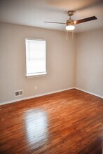 4700 Walnut Grove Ave, Unit 3 in Louisville, KY - Foto de edificio - Building Photo