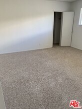 11525 Rochester Ave in Los Angeles, CA - Building Photo - Building Photo