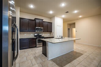 23719 San Barria Dr in Katy, TX - Building Photo - Building Photo