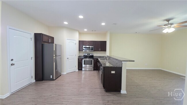 30 Cantle Dr in Richmond Hill, GA - Building Photo - Building Photo