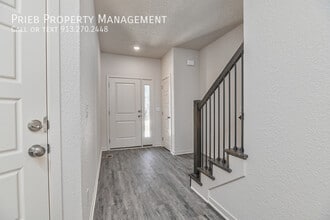 3213 N 103rd Pl in Kansas City, KS - Building Photo - Building Photo