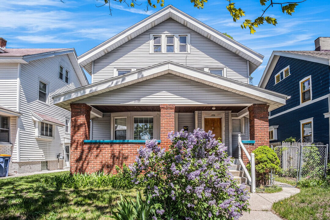 1321 Bemis St SE in Grand Rapids, MI - Building Photo