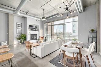 2899 N Speer Blvd, Unit 203 in Denver, CO - Building Photo - Building Photo
