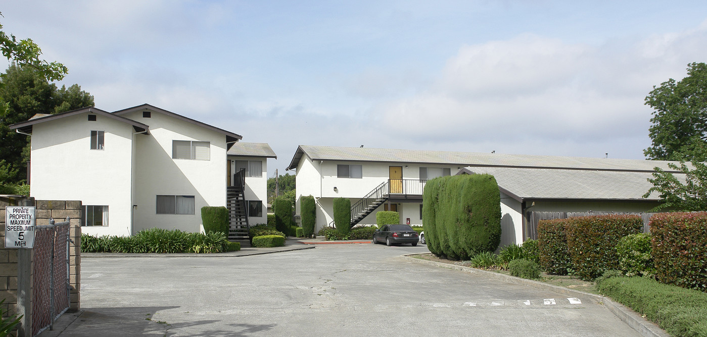 21559-21565 Banyan St in Hayward, CA - Foto de edificio