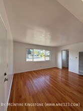 2962 Hyperion Ave in Los Angeles, CA - Building Photo - Building Photo