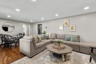 8254 Mary Ann Ave in Shelby Township, MI - Building Photo