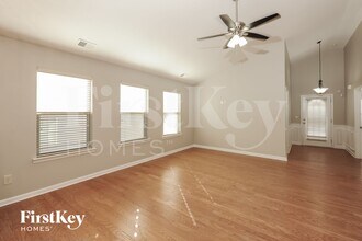 432 Parkstone Dr in Woodstock, GA - Foto de edificio - Building Photo