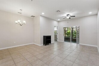 2720 Oakwater Dr in Kissimmee, FL - Building Photo - Building Photo