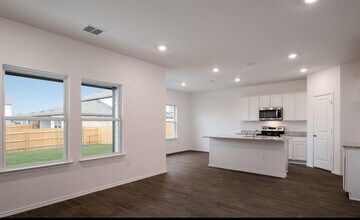 18405 Cremello Dr in Manor, TX - Building Photo - Building Photo