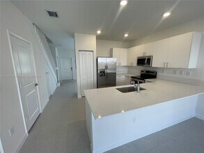 23450 SW 127th Pl in Princeton, FL - Building Photo - Building Photo