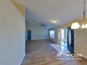 4151 Candler Ave in Spring Hill, FL - Building Photo - Building Photo