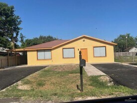 16 N 57th St in McAllen, TX - Building Photo