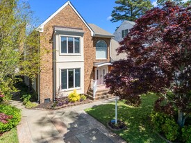 1424 Monterey Ave in Norfolk, VA - Building Photo