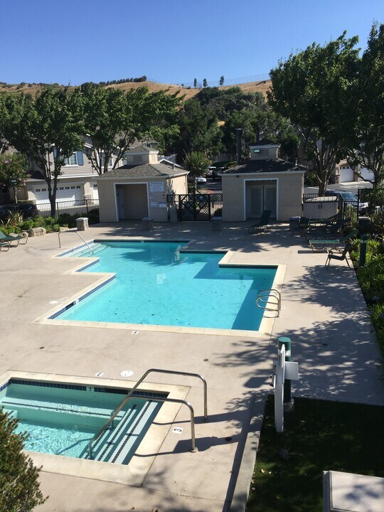 7308 Croy Ln in Dublin, CA - Building Photo