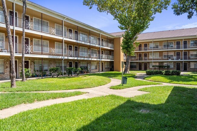 property at 6259 Westheimer Rd