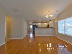 4296 Tucker Chase Drive in Midland, NC - Foto de edificio - Building Photo