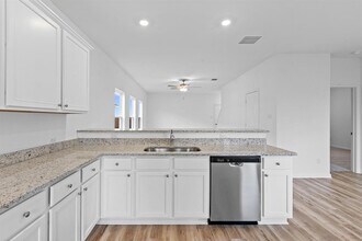 14700 Wahlbergs Wy in Elgin, TX - Building Photo - Building Photo