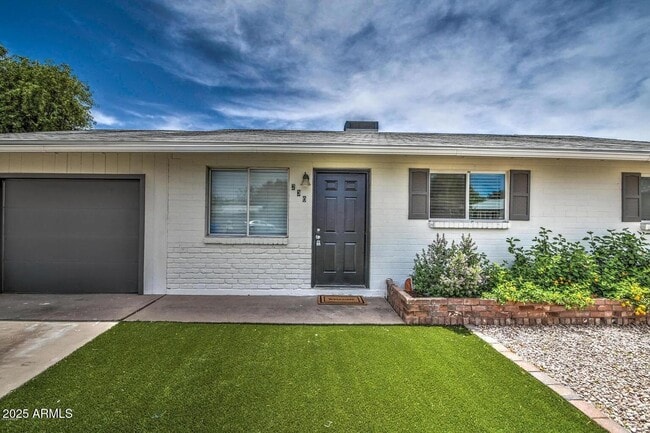 230 N Birch Ct in Gilbert, AZ - Building Photo - Building Photo