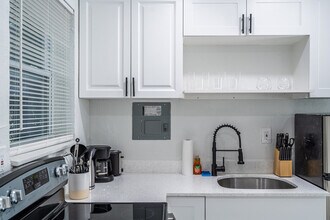 935 SW 9th St in Miami, FL - Building Photo - Building Photo