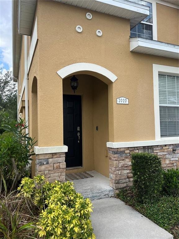 2020 Greenwood Valley Dr in Plant City, FL - Building Photo - Building Photo