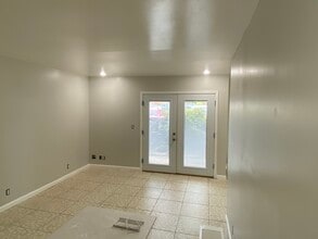 515 Basswood Ave, Unit L118 in Nashville, TN - Building Photo - Building Photo