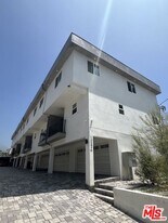 10324 Mt Gleason Ave in Los Angeles, CA - Building Photo