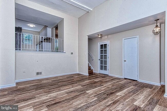 8467 Ivy Glen Ct in Manassas, VA - Foto de edificio - Building Photo