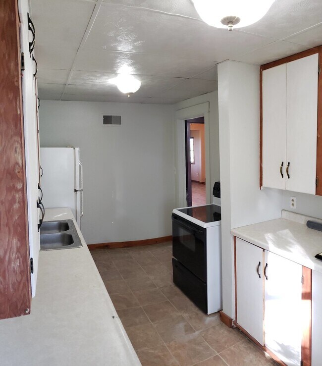 10248 Bixby Pl in Blooming Prairie, MN - Building Photo - Building Photo