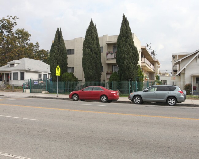 1140 N Cahuenga Blvd in Los Angeles, CA - Building Photo - Building Photo