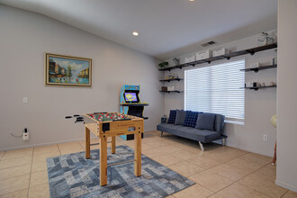 47734 Mirage Way in Indio, CA - Foto de edificio - Building Photo