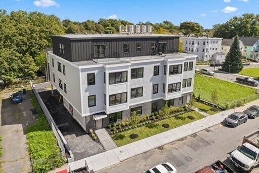 52 Withington St in Boston, MA - Building Photo