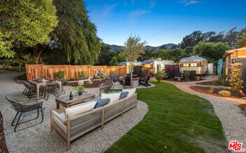 272 N Topanga Canyon Blvd in Topanga, CA - Building Photo - Building Photo