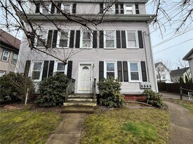 318 Elm St in North Attleborough, MA - Building Photo