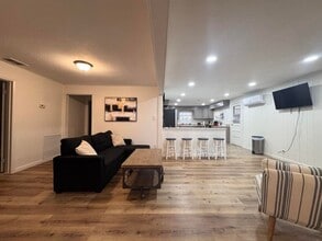 607 Herbert St in Port Orange, FL - Building Photo - Building Photo