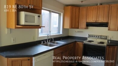 819 NE 80th St in Seattle, WA - Building Photo - Building Photo