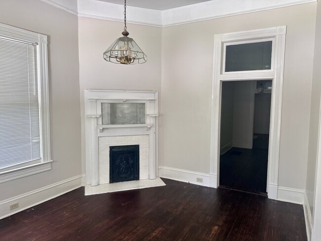 2534 NAPIER AVE, Unit Left in Macon, GA - Foto de edificio - Building Photo