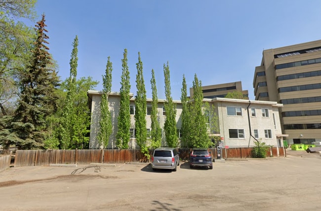 property at 10133-10113 113 St
