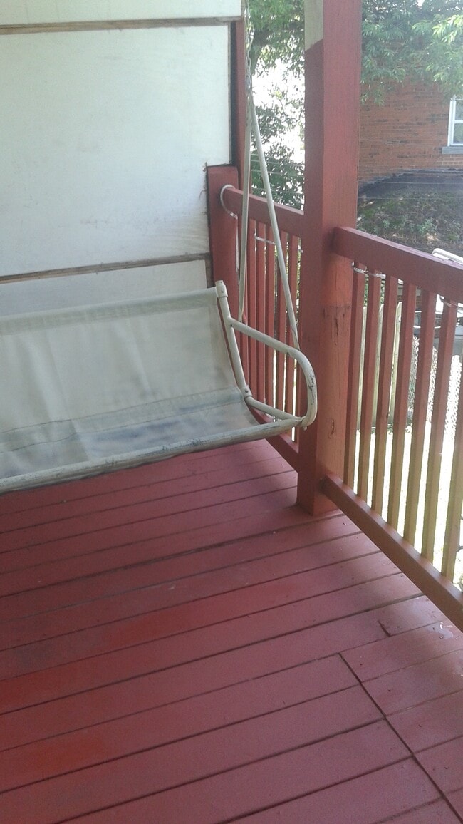 3453 Ward St, Unit 3453 Ward 1st floor in Pittsburgh, PA - Foto de edificio - Building Photo