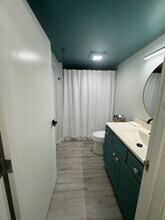 200 Cove Way in Quincy, MA - Building Photo - Building Photo