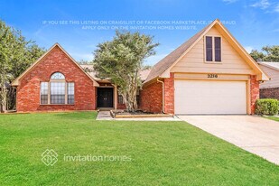 3216 Cliffview Dr in Corinth, TX - Building Photo