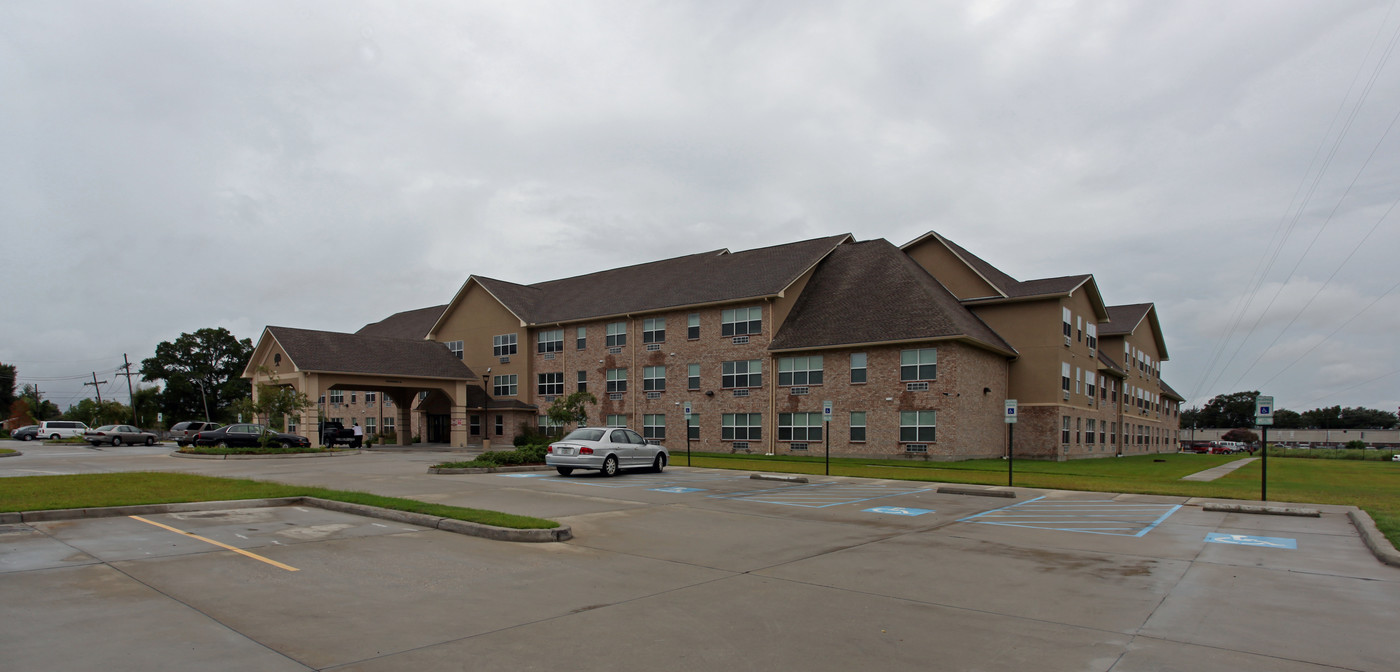 Oakvilla Apartments in New Orleans, LA - Building Photo