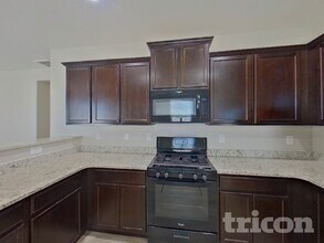 19401 N Nocera Rd, Unit 16 in Maricopa, AZ - Building Photo - Building Photo