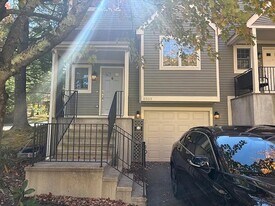 Guard Hill Manor in Mt Kisco, NY - Building Photo