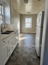 4621 S Detroit Ave in Toledo, OH - Building Photo - Building Photo