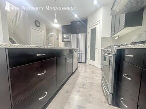 19 Nolanfield Cres NW in Calgary, AB - Building Photo - Building Photo