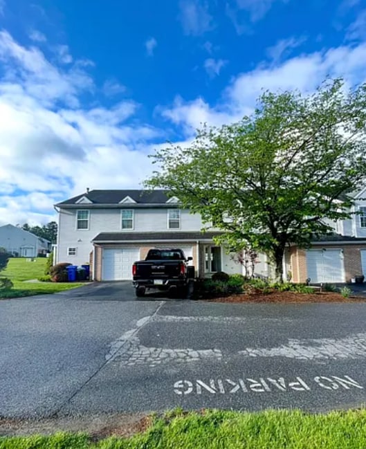 property at 220 Fawn Rdg N