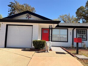 605 N Davis Dr in Arlington, TX - Building Photo - Building Photo