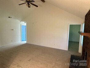 12800 Levins Hall Rd in Huntersville, NC - Building Photo - Building Photo